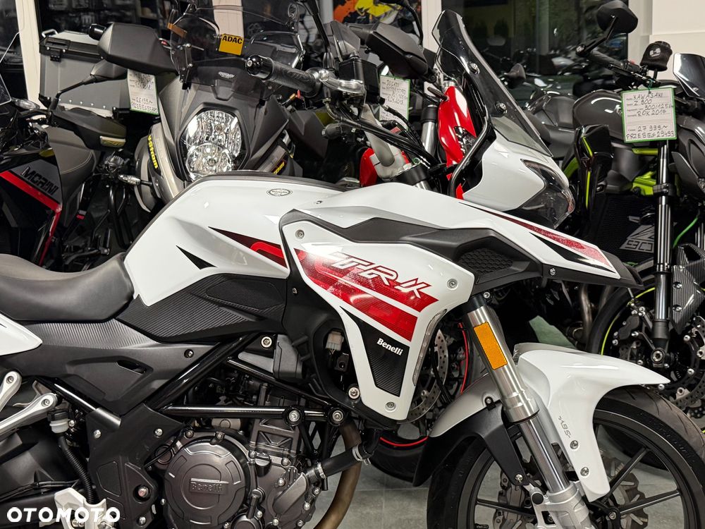 Benelli TRK 251 - 9