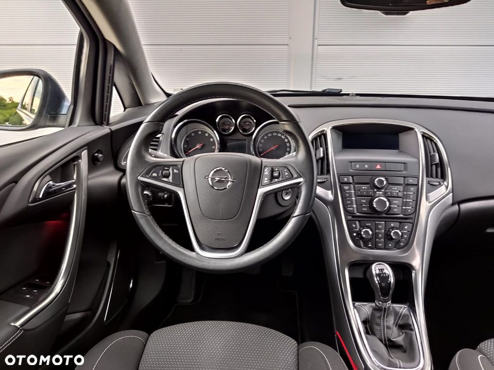 Opel Astra 1.4 Turbo Innovation - 12