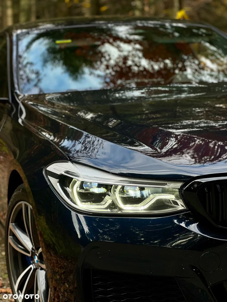 BMW 6GT - 12
