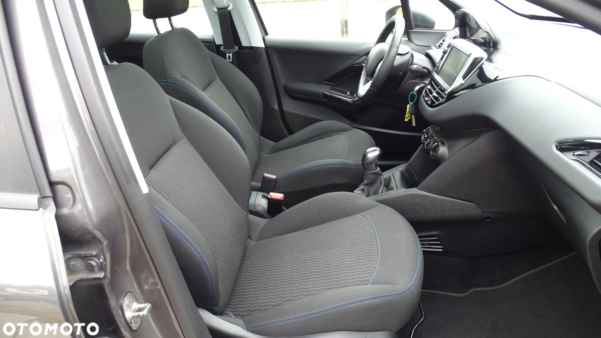 Peugeot 208 PureTech 82 Stop & Start Signature - 10