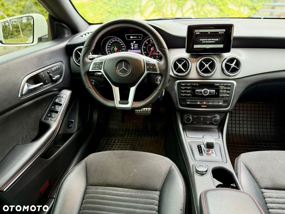 Mercedes-Benz CLA 45 AMG 4-Matic - 18