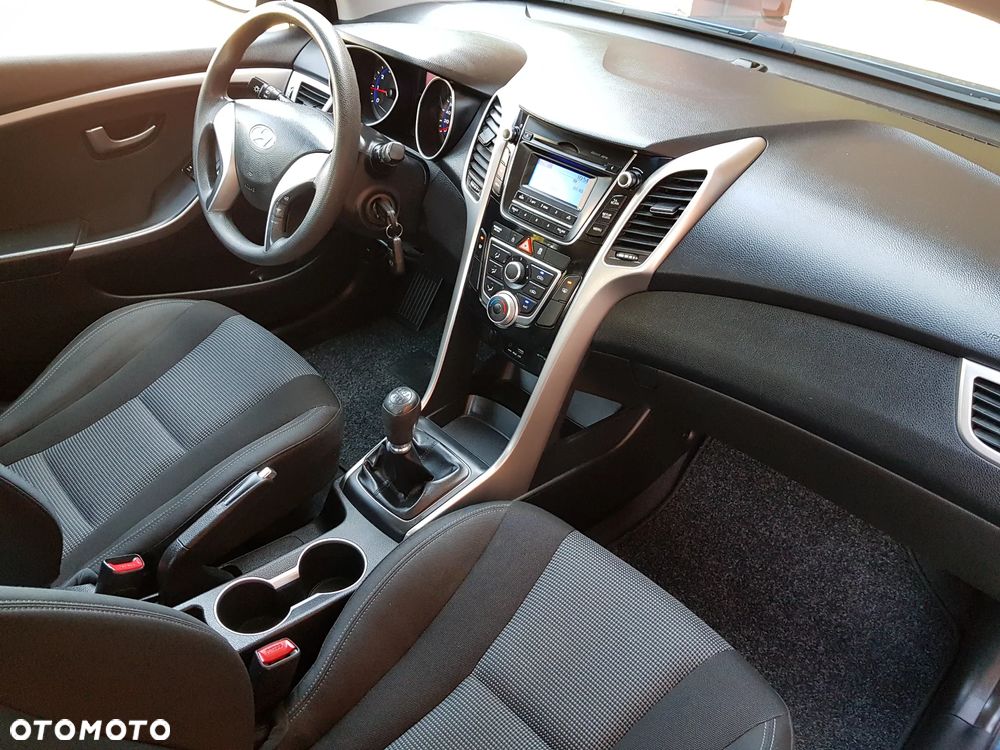 Hyundai i30 blue 1.4 Classic - 28
