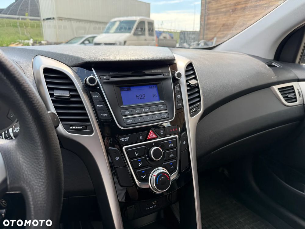 Hyundai i30 1.4 CRDi Classic + - 8