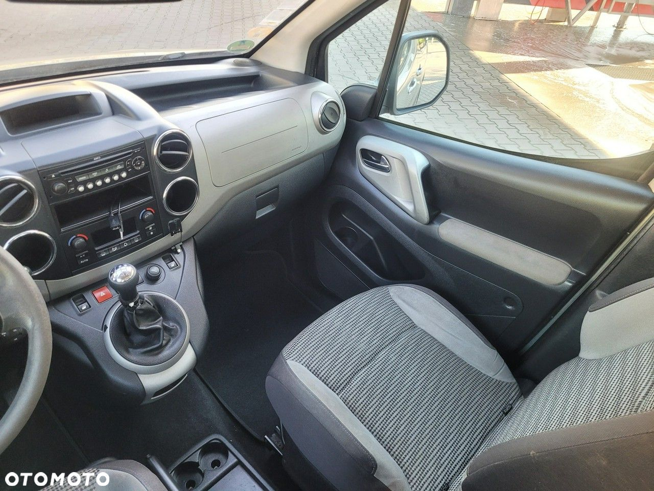 Peugeot Partner - 10