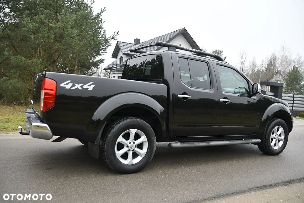 Nissan Navara 2.5 D Platinum - 11
