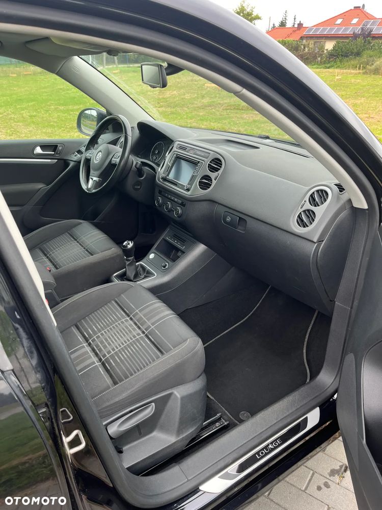 Volkswagen Tiguan 2.0 TDI SCR BlueMotion Technology Lounge Sport & Style - 11