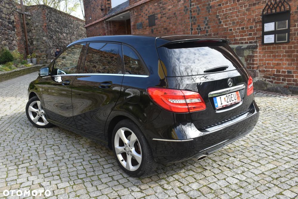 Mercedes-Benz Klasa B 180 (BlueEFFICIENCY) - 26