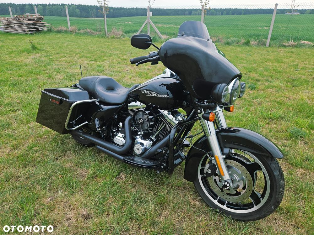 Harley-Davidson Touring Street Glide - 10
