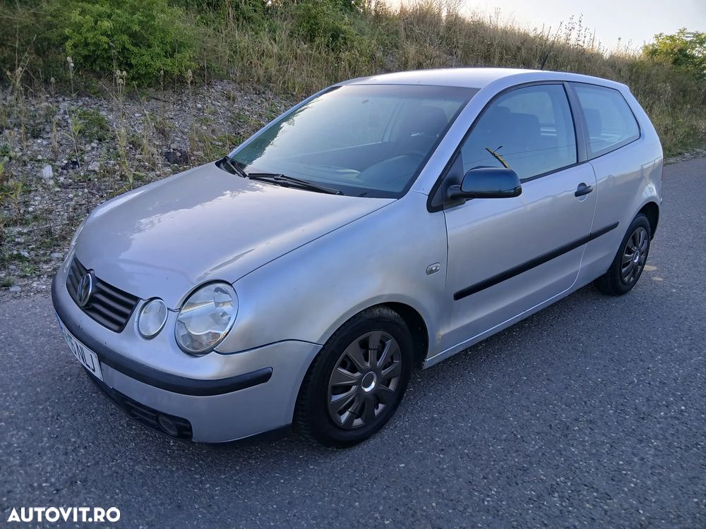 Volkswagen Polo 1.2 Attractive - 1