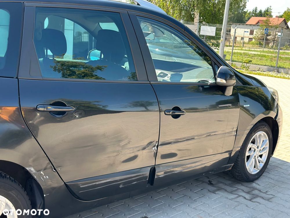 Renault Scenic - 6