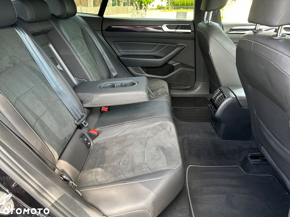 Volkswagen Arteon 2.0 TDI SCR R-Line DSG - 19