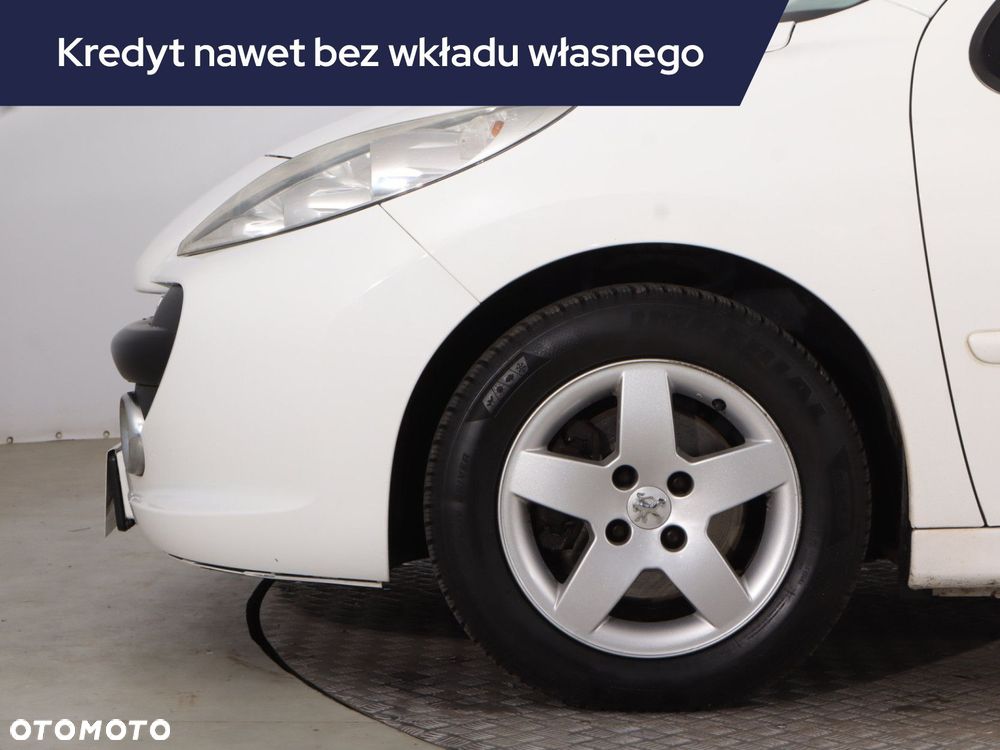 Peugeot 207 - 15