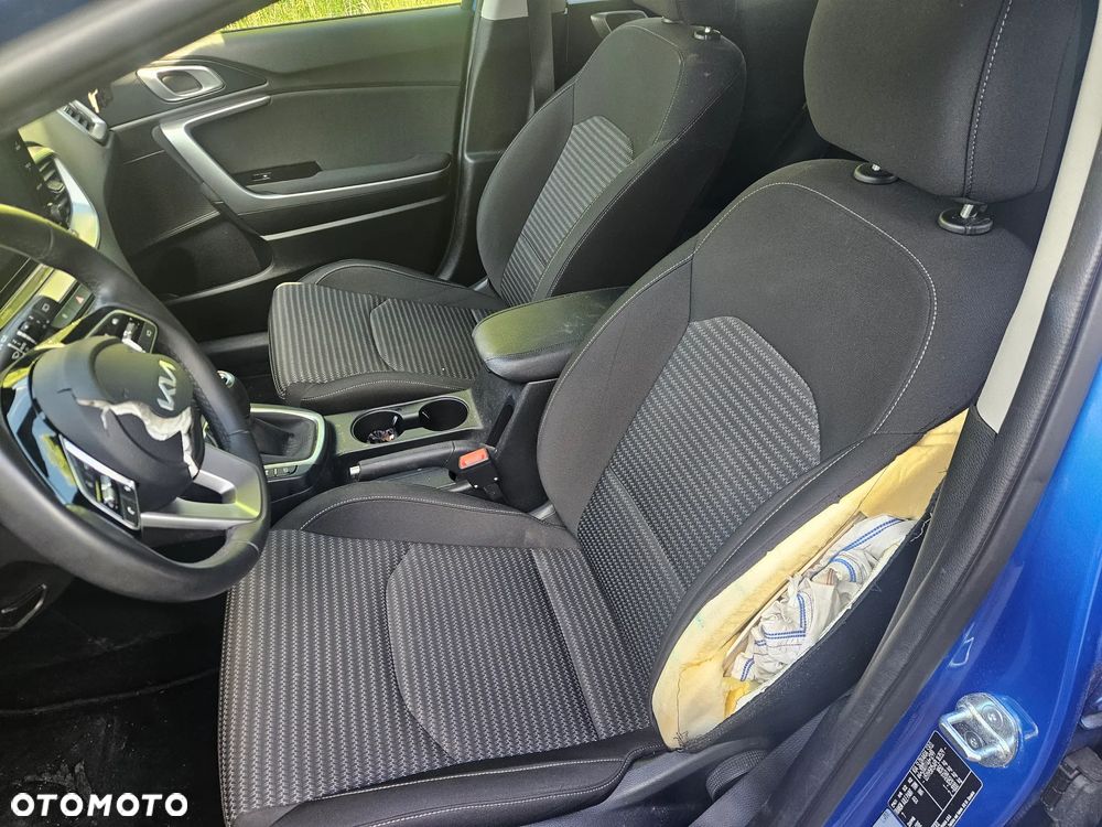 Kia Ceed - 16