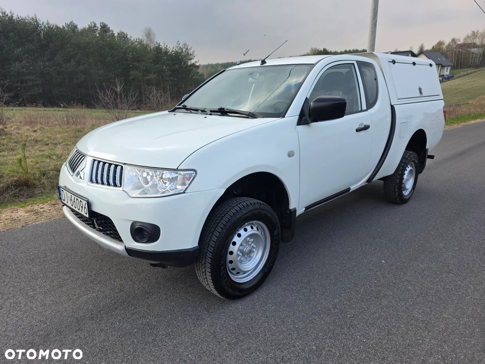 Mitsubishi L200 2.5 DID SC Inform - 35