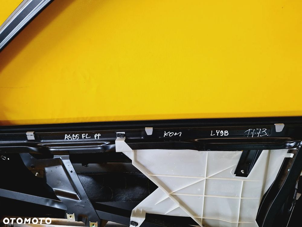 DRZWI PRAWY PRZÓD PRAWE PRZEDNIE AUDI A4 B5 LIFT LAK: LY9B NR1773 - 9