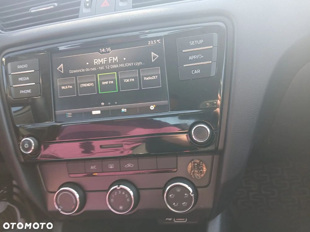 Skoda Octavia ver-1-6-tdi-ambition - 16