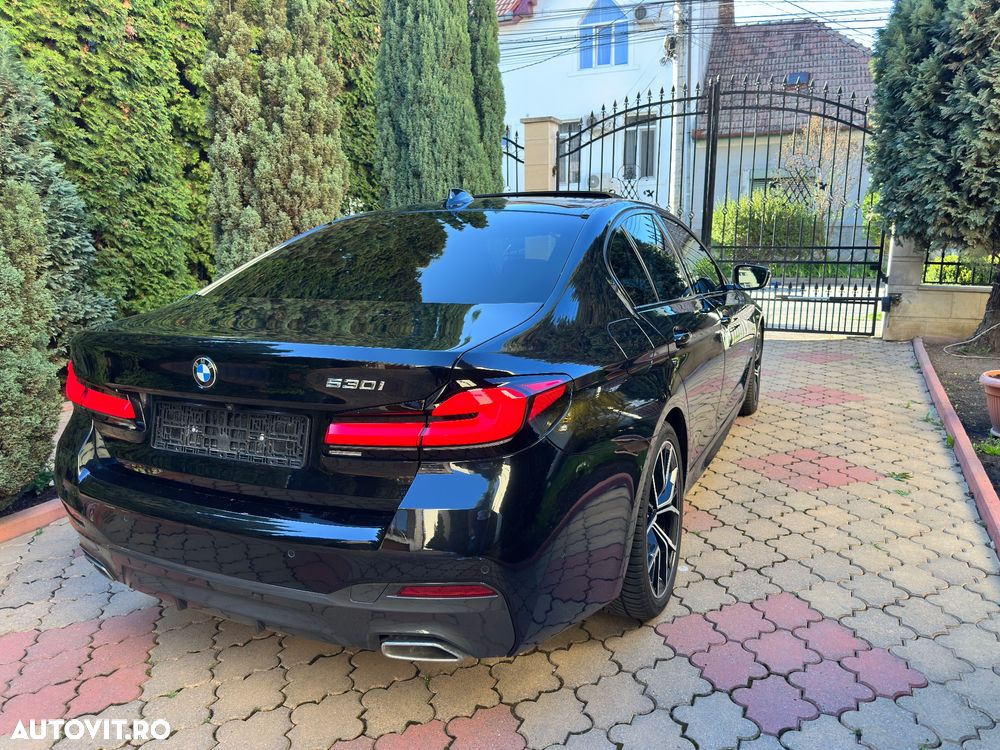 BMW Seria 5 530i Aut. M Sport Edition - 35