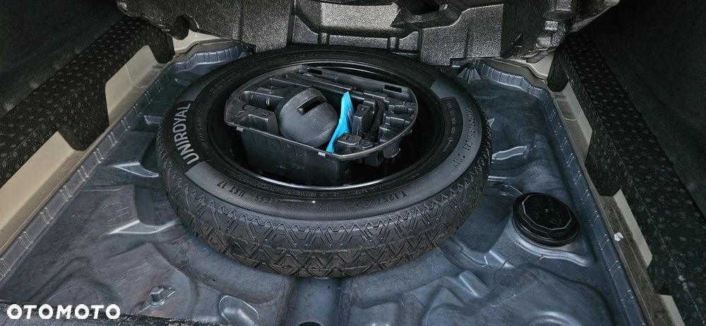 Peugeot 308 1.5 BlueHDi Allure S&S - 16