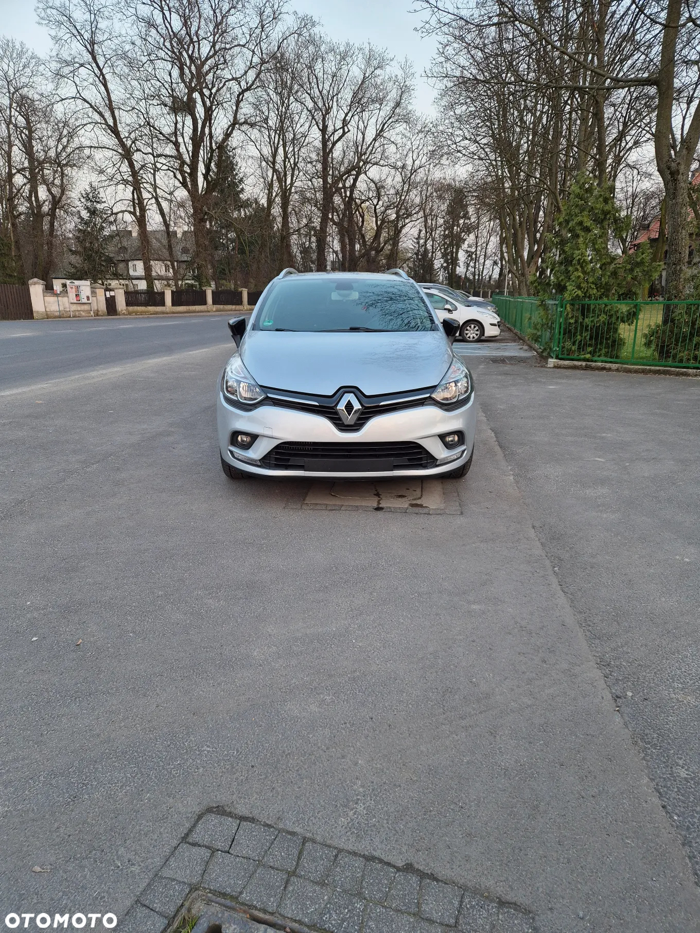 Renault Clio Grandtour (Energy) TCe 90 Start & Stop LIMITED - 33