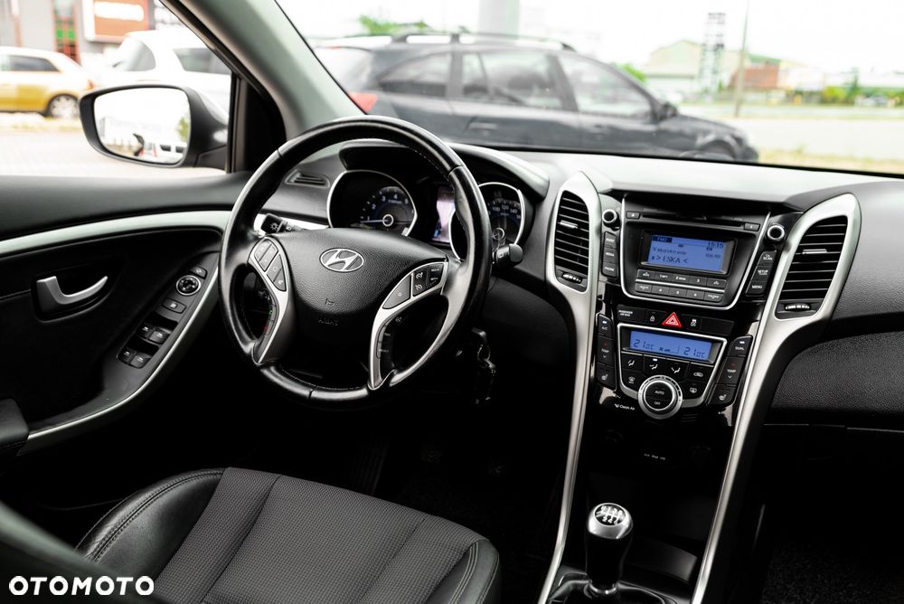 Hyundai i30 1.6 Trend - 26