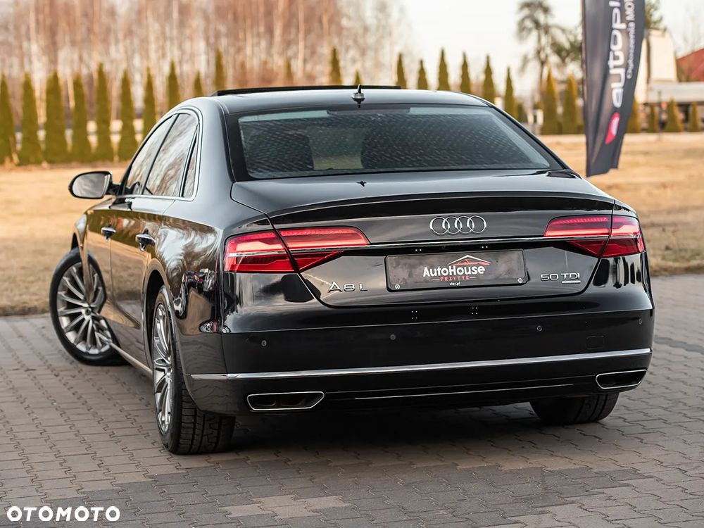 Audi A8 - 7