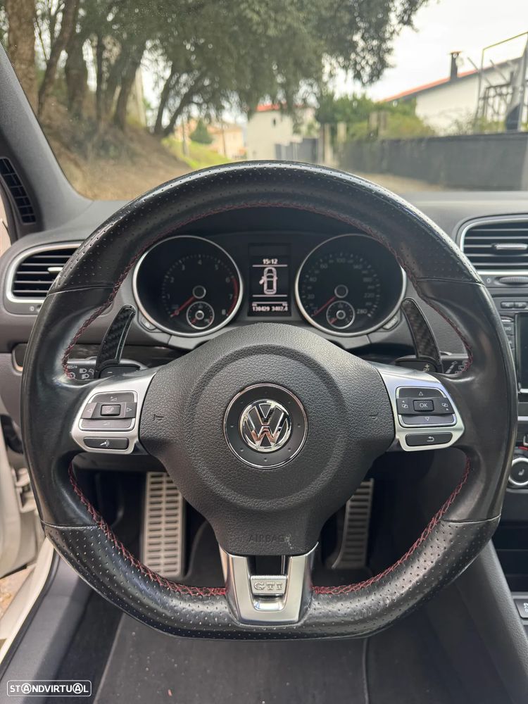 VW Golf 2.0 GTI DSG - 12
