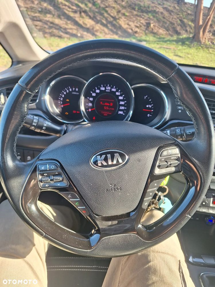 Kia Ceed 1.6 GDI Business Line - 7