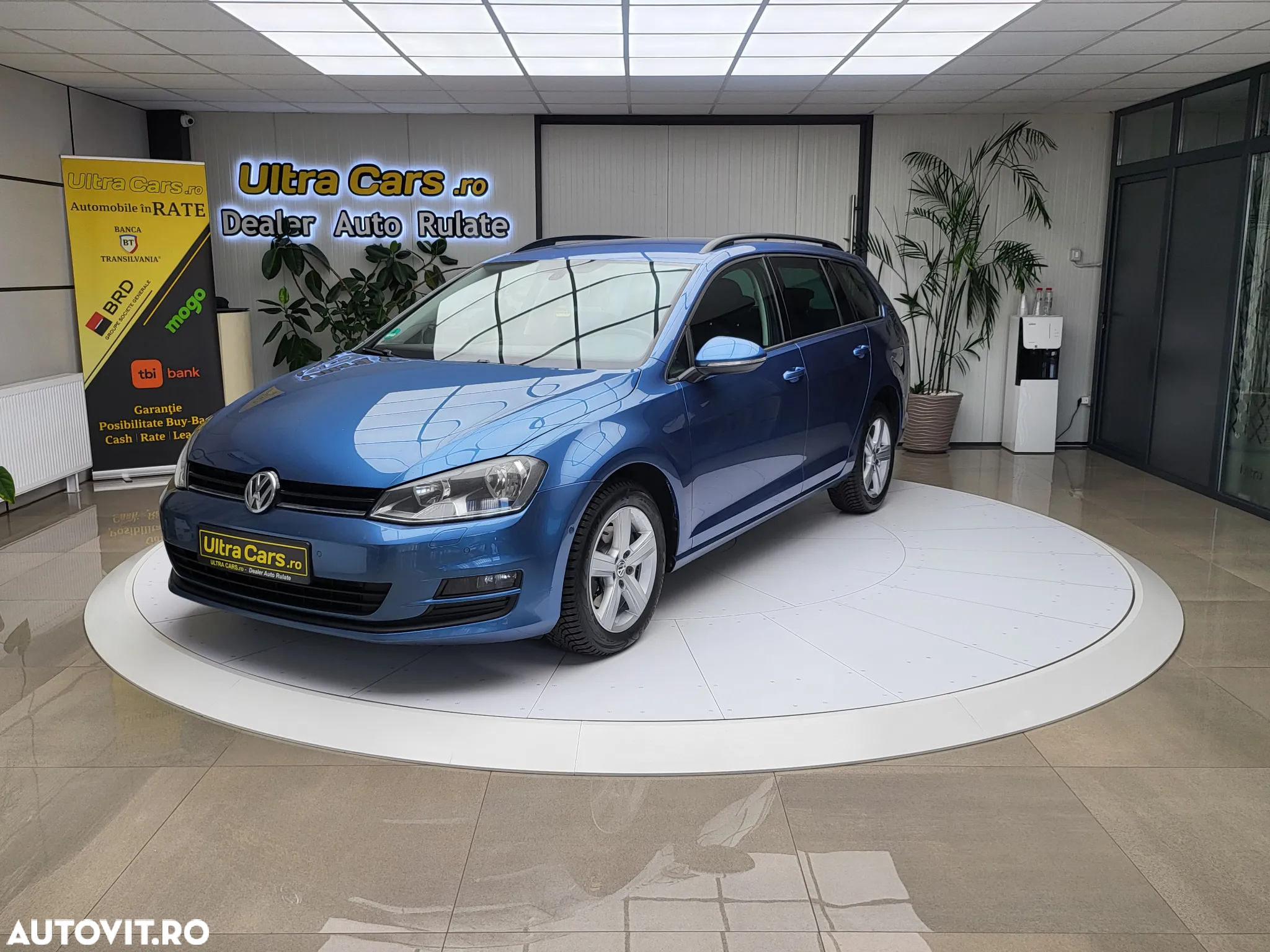 Volkswagen Golf 2.0 TDI Comfortline - 2