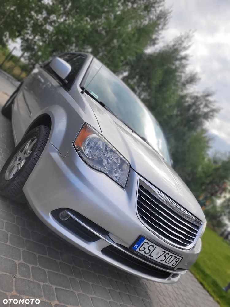 Chrysler Town and Country