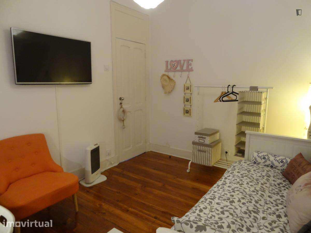 Quarto - localizado em Arroios Lisbon - Grande imagem: 4/14