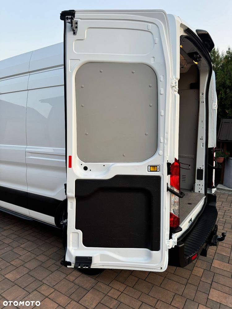 Ford Transit - 26