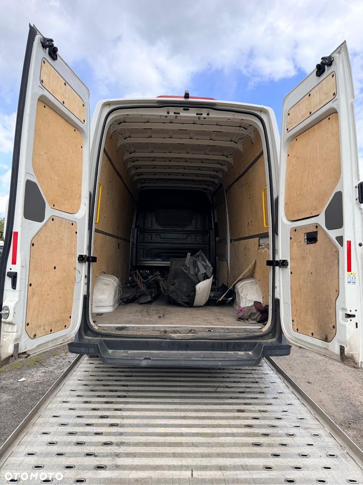 Volkswagen Crafter - 9