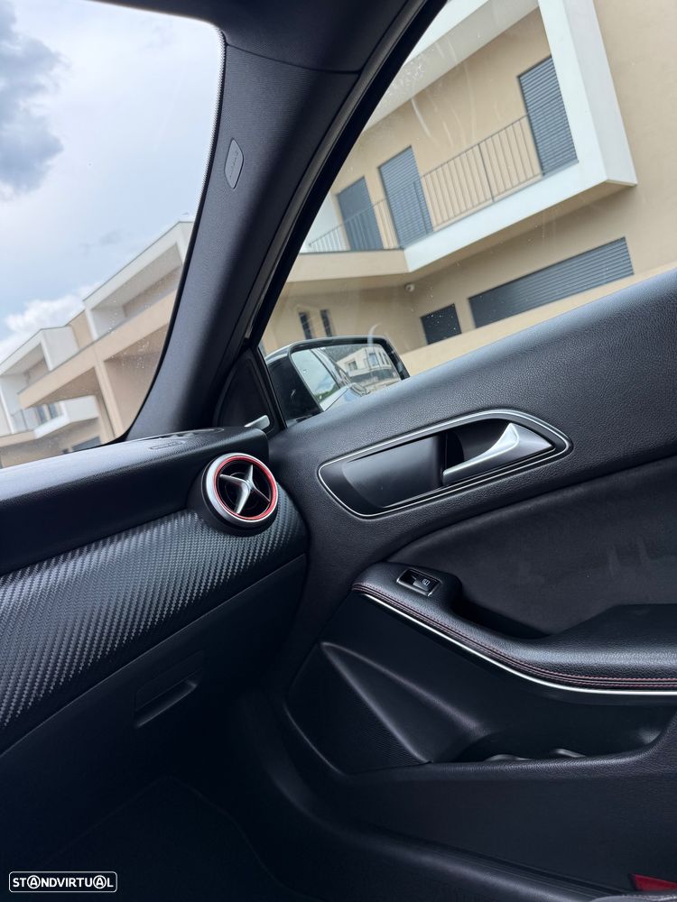 Mercedes-Benz A 220 d 7G-DCT AMG Line - 14