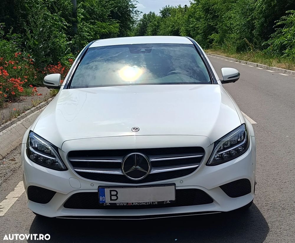 Mercedes-Benz C 300 e 4MATIC 9G-TRONIC - 2