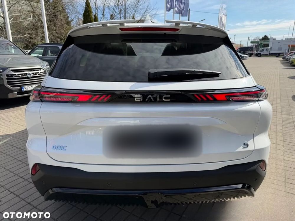 BAIC 5 Beijing 1.5T Business DCT - 8