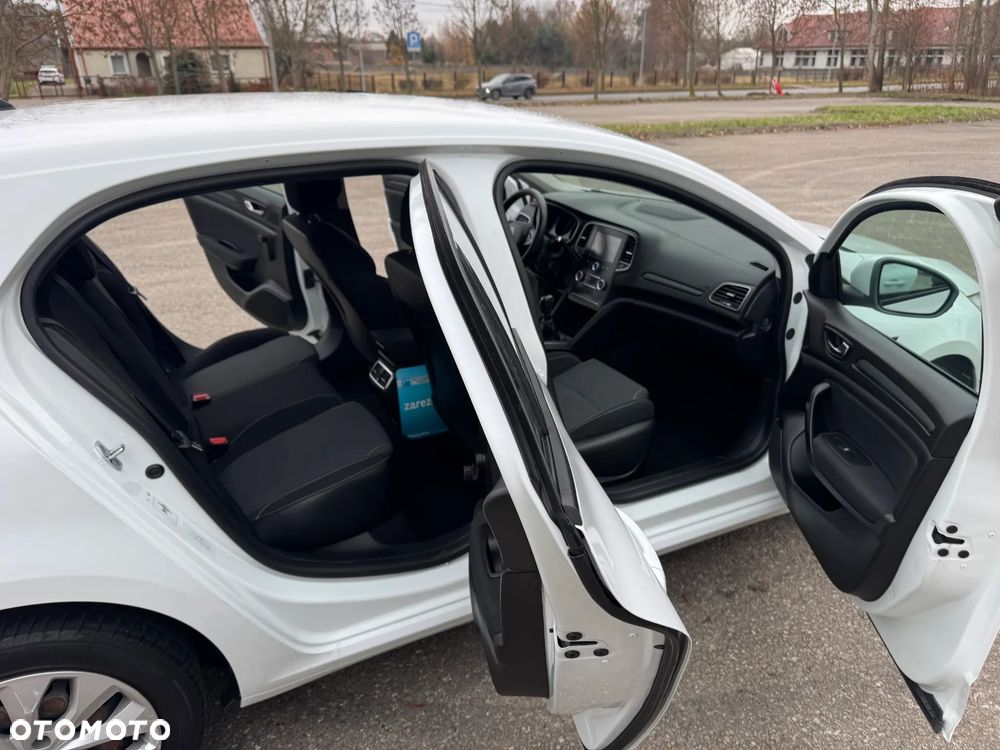 Renault Megane BLUE dCi 115 BUSINESS EDITION - 11