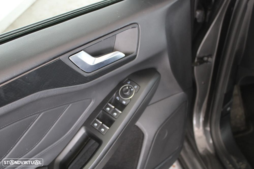 Ford Focus 1.0 EcoBoost MHEV ST-Line Style SIP - 9