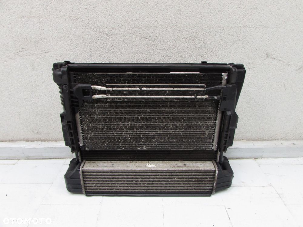 BMW X3 E83 2.0 D 06-10 CHLODNICE WENTYLATOR OBUDOWA 6732-6925702 7788136 - 1
