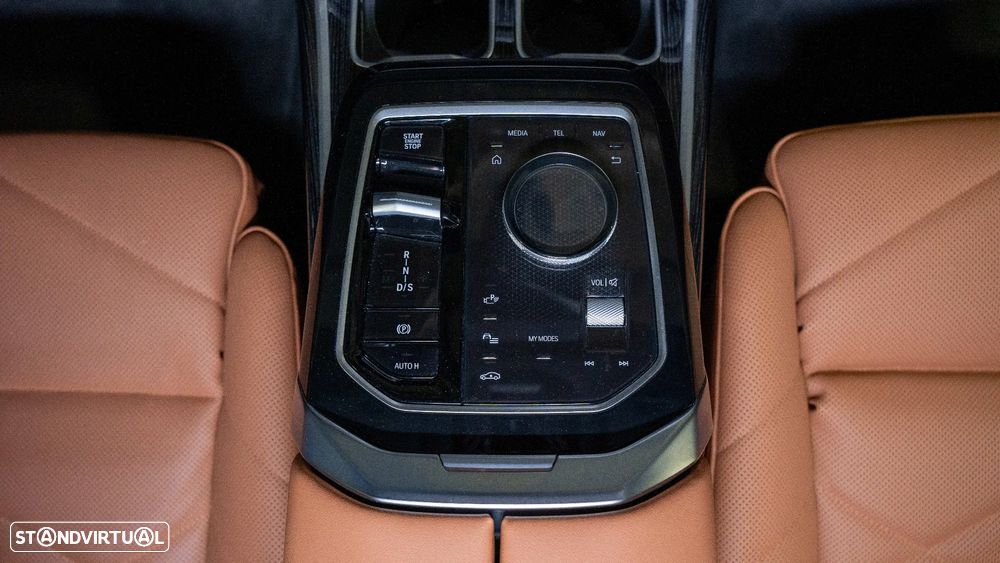 BMW 740 d xDrive Pack Desportivo M Pro - 17