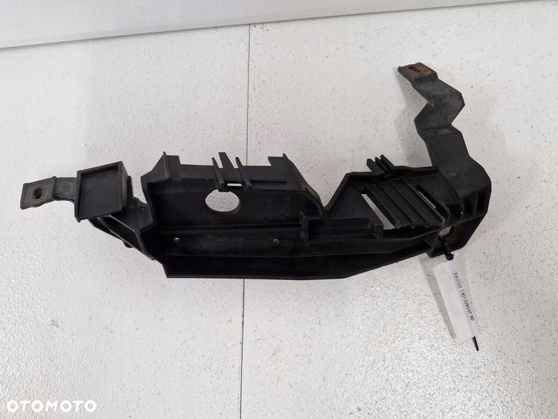 RANGE ROVER L322 ŚLIZG POD LAMPE LAMPY PRAWY PRZÓD PRZEDNI MOCOWANIE UCHWYT - 1