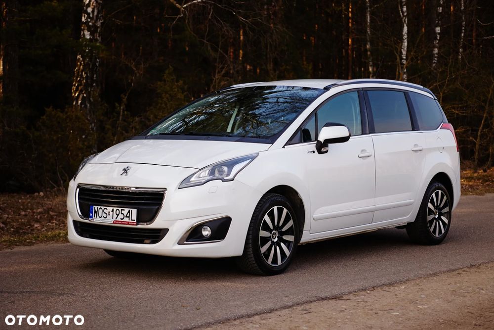 Peugeot 5008 HDI FAP 150 Allure - 1