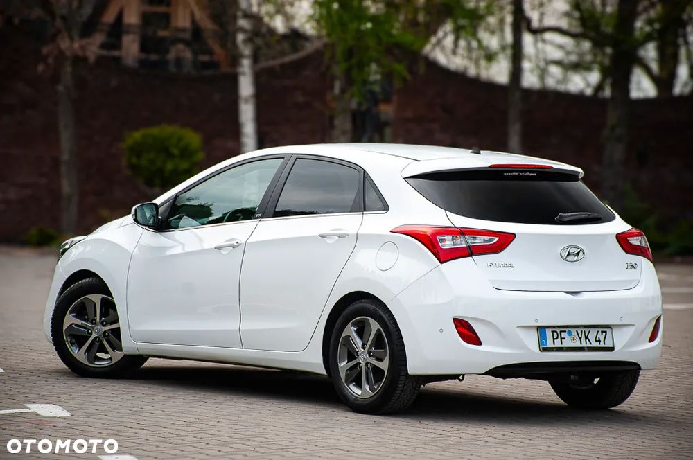 Hyundai i30 1.4 Select - 19