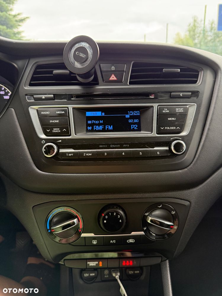 Hyundai i20 1.4 - 12