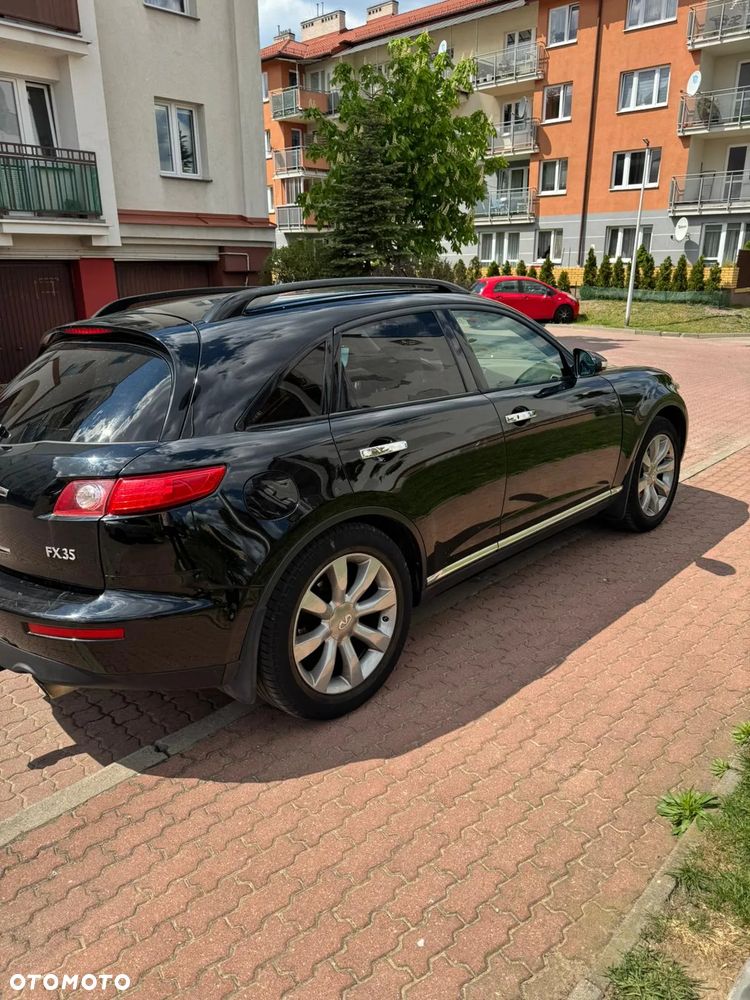 Infiniti FX - 5