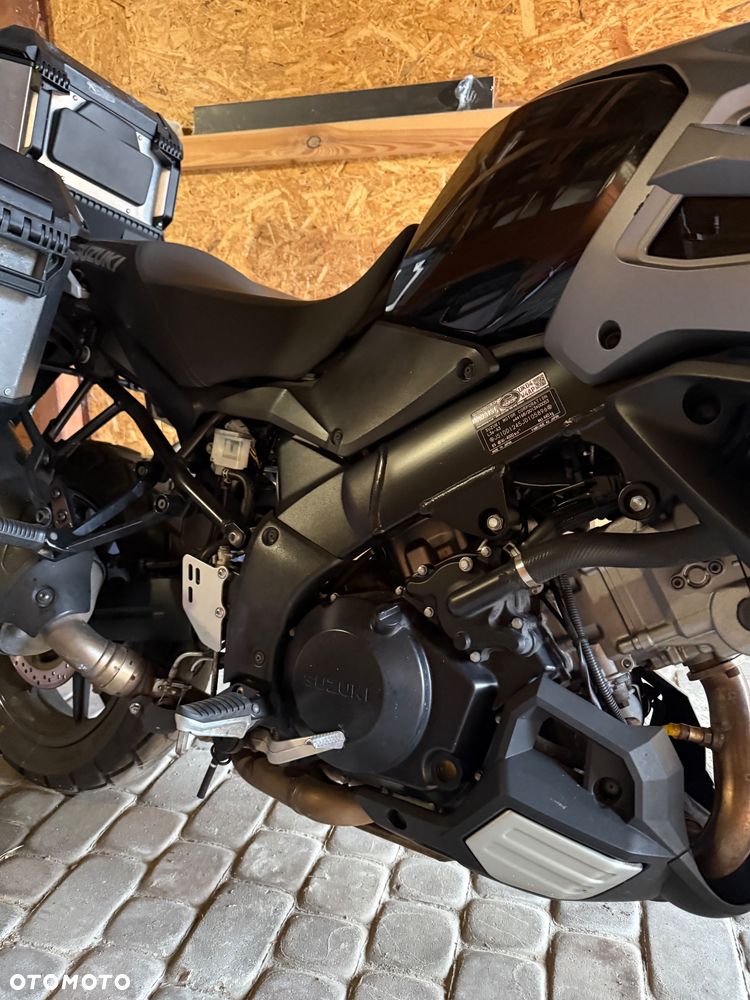 Suzuki DL - 4