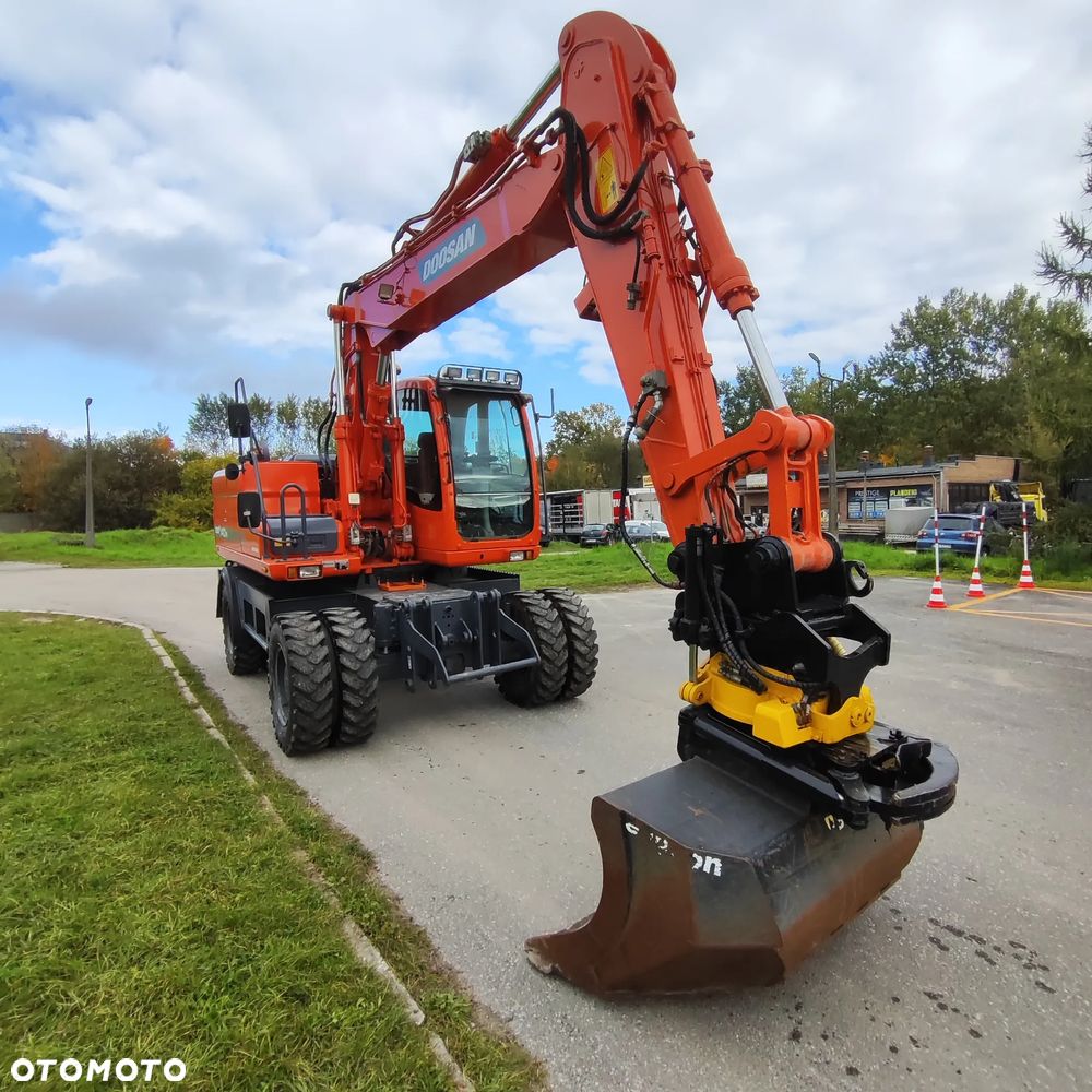 Doosan DX 140 + Akcesoria - 19