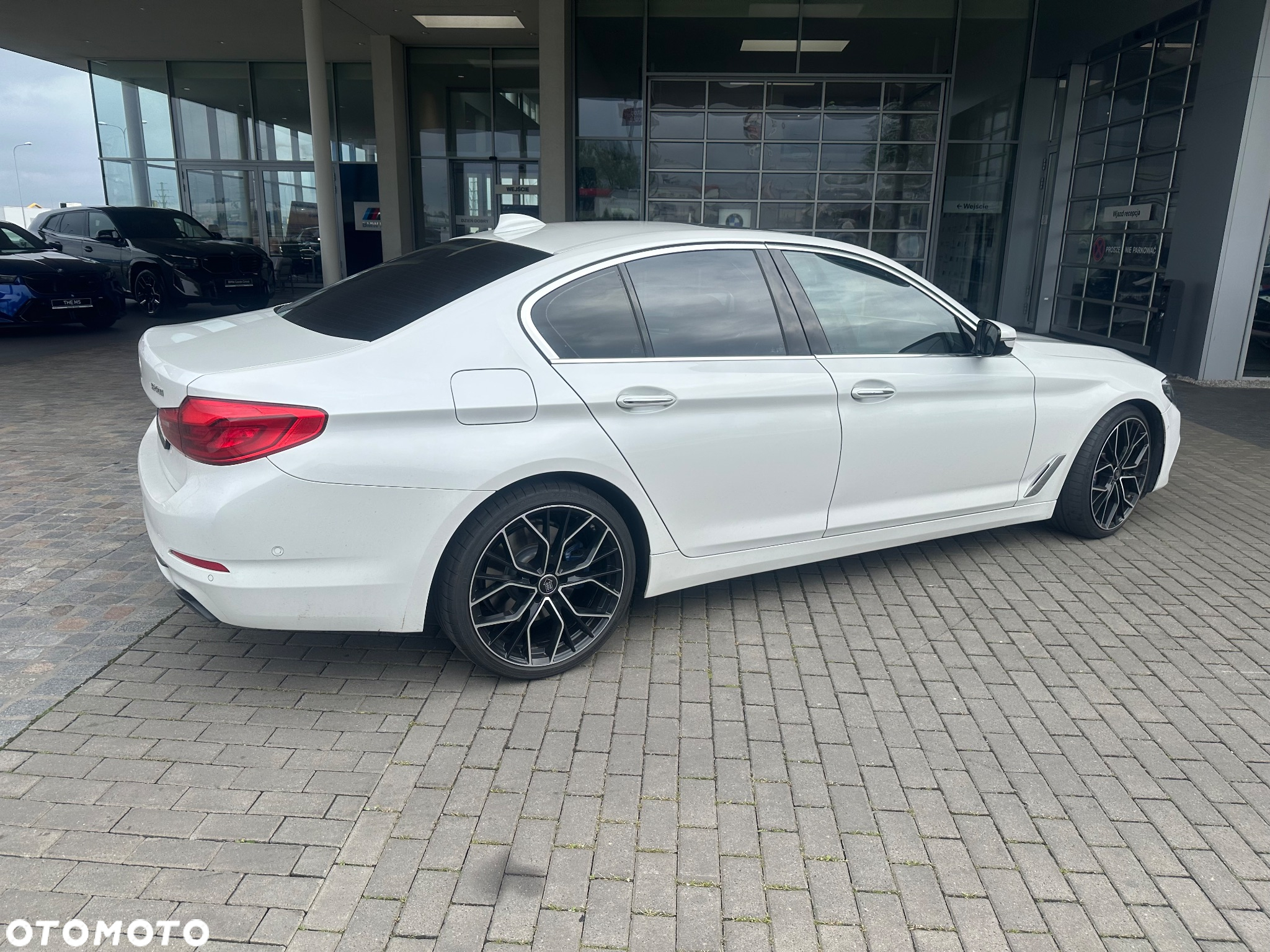 BMW Seria 5 540i xDrive GPF Luxury Line sport - 8