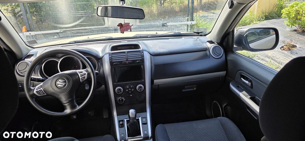 Suzuki Grand Vitara 2.0 - 4