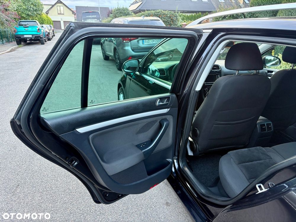 Volkswagen Golf 1.4 TSI Highline - 23