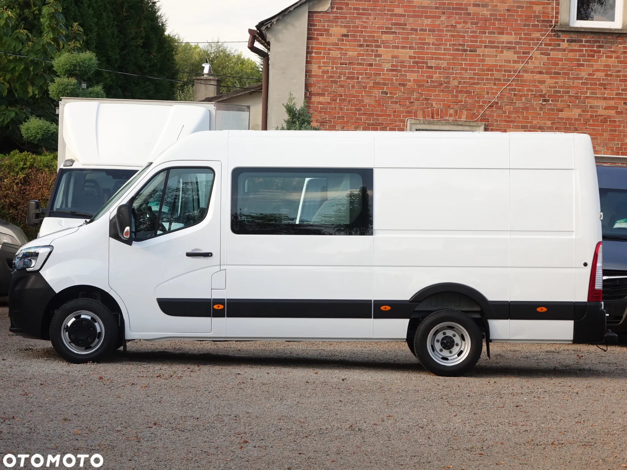 Renault Master IV 6-osobowy BRYGADÓWKA NA BLIŹNIAKU - 3